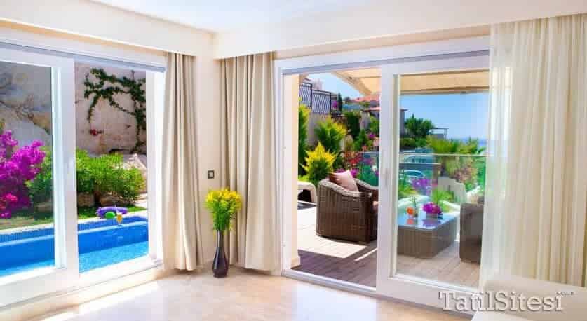 Peninsula Gardens Hotel